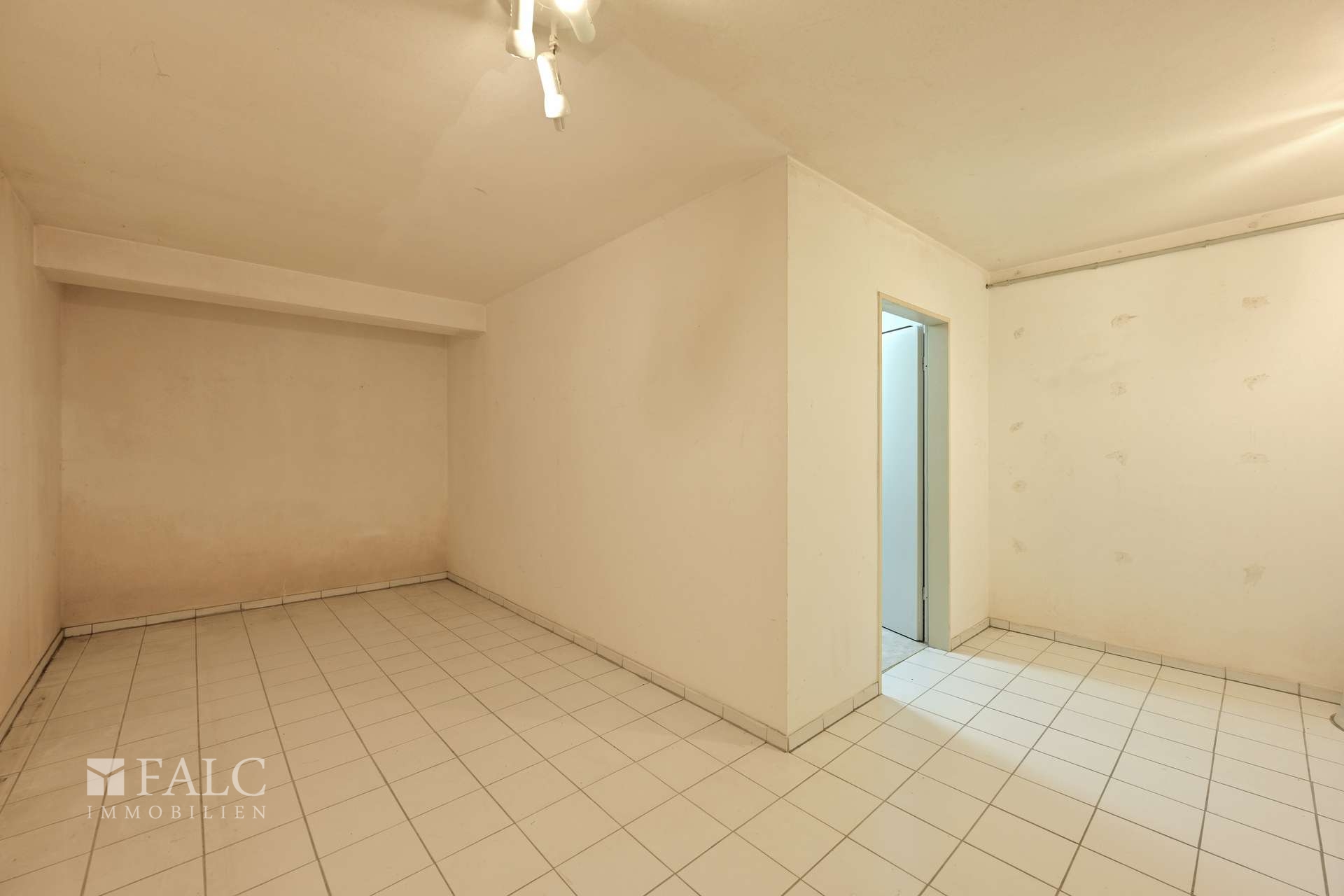 UG Raum neben Tonstudio